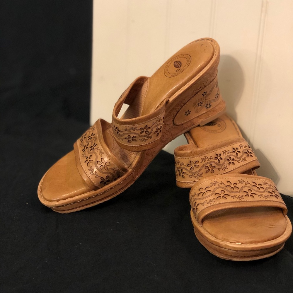 Nurture Wedge Sandal